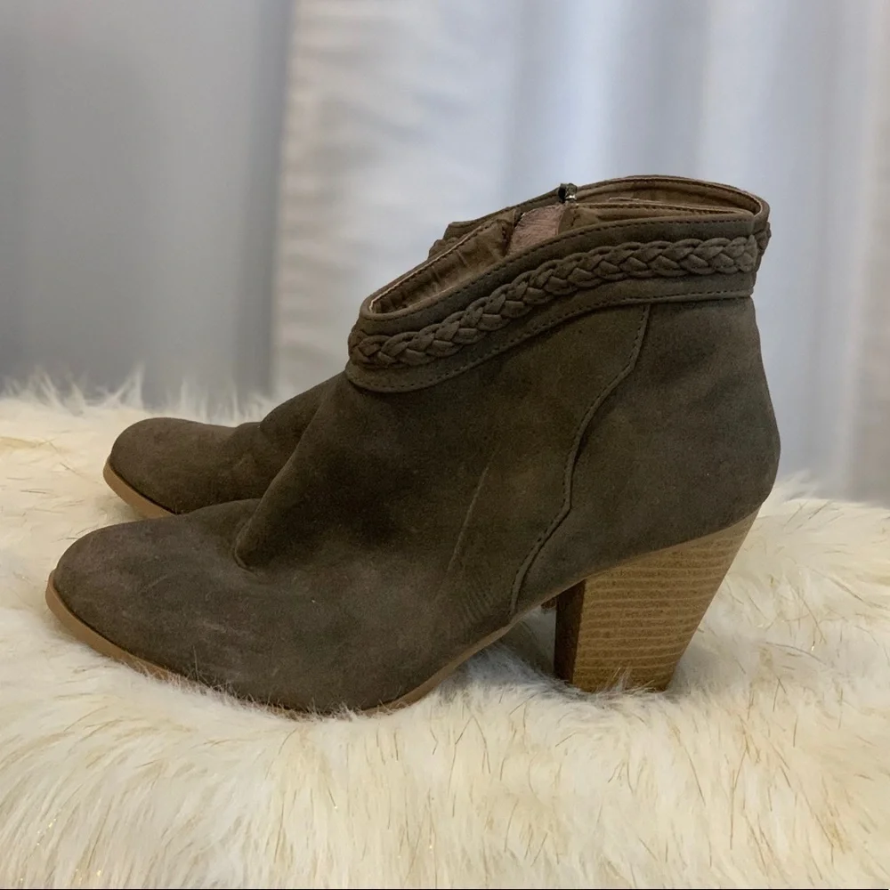 Charlotte Russe brown suede boots size 7